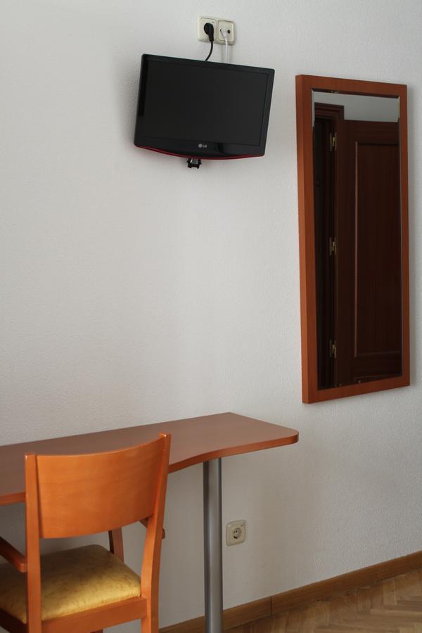 Hostal Jerez Madrid Buitenkant foto