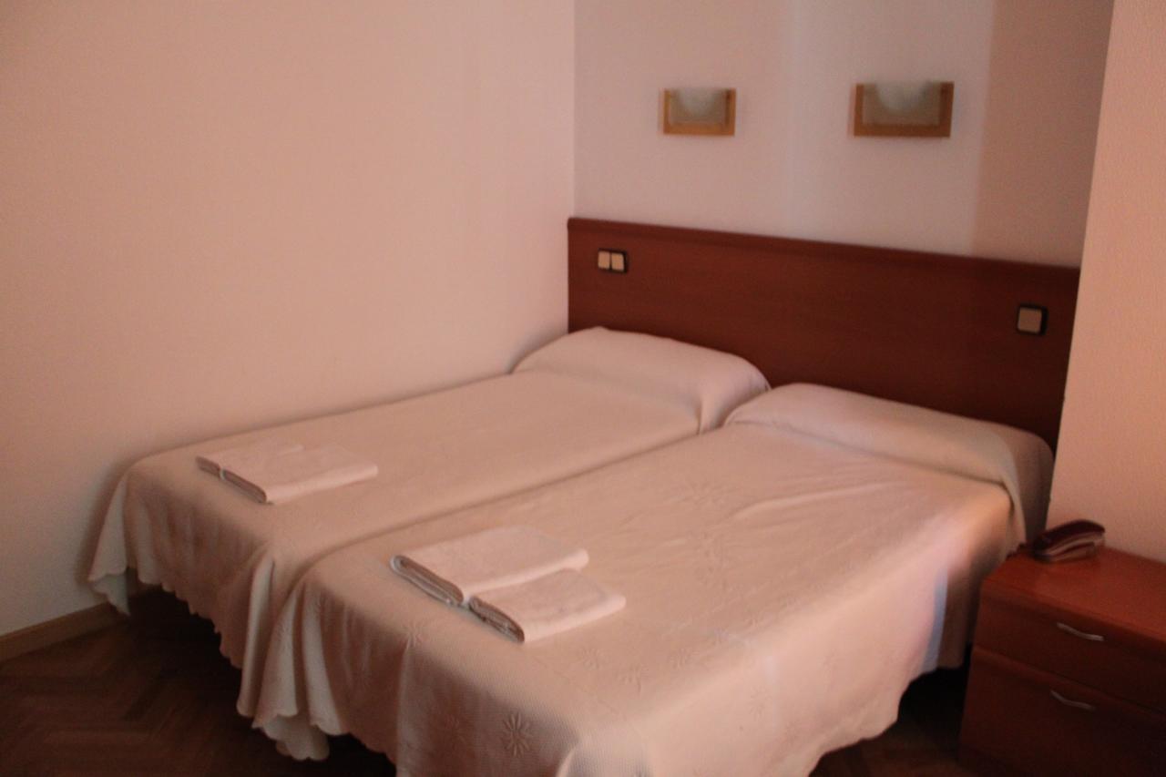 Hostal Jerez Madrid Buitenkant foto