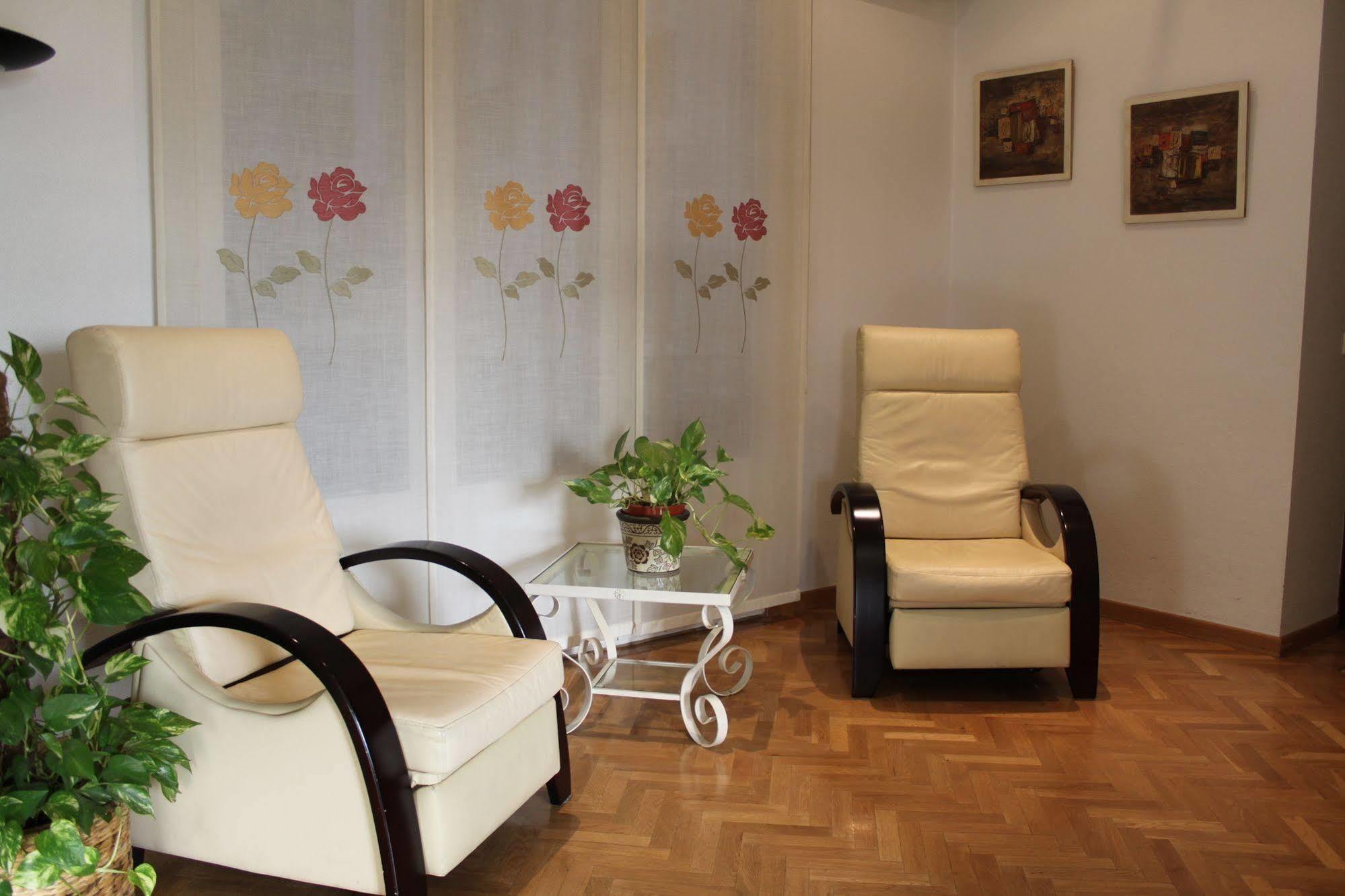 Hostal Jerez Madrid Buitenkant foto