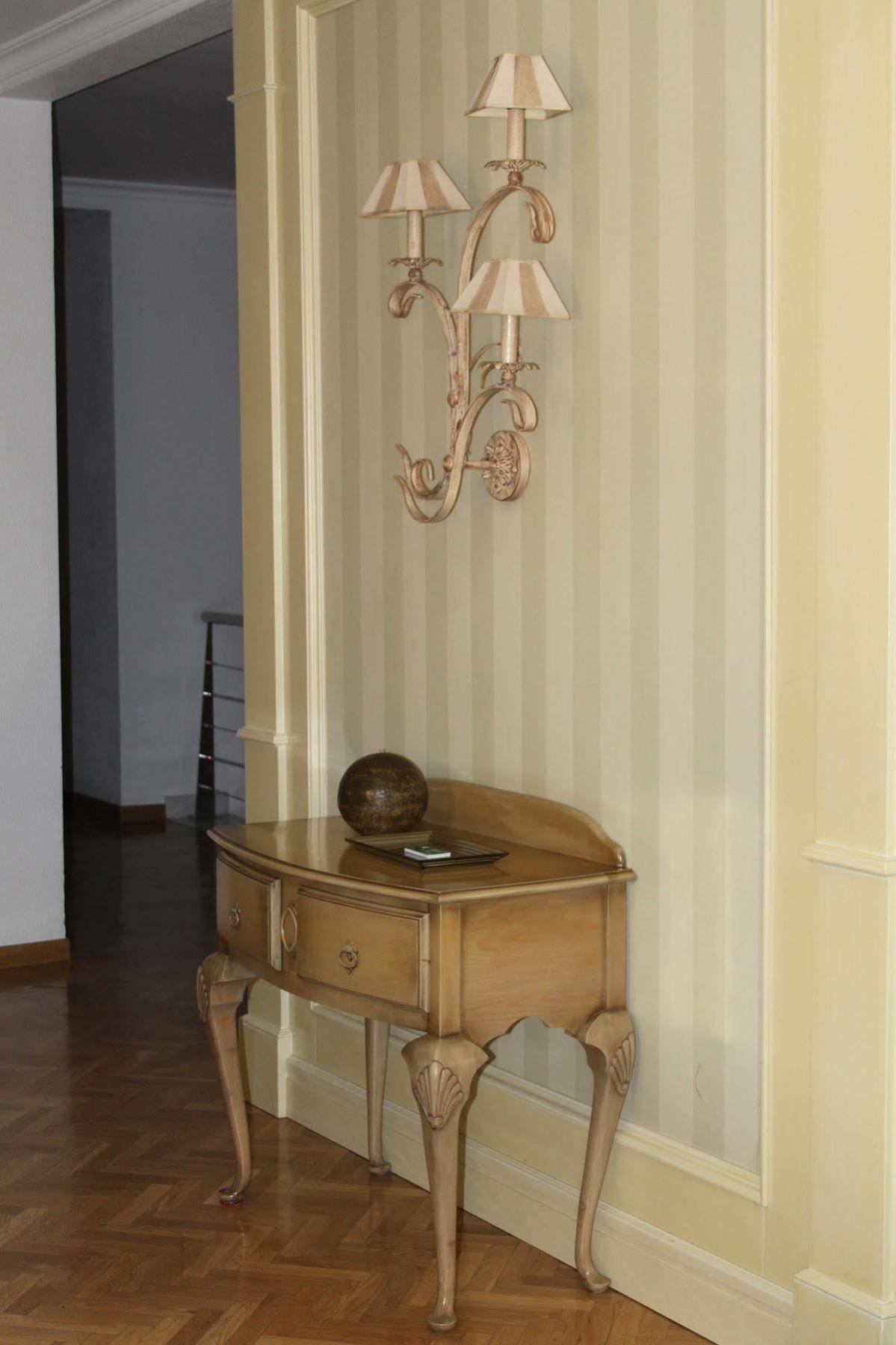 Hostal Jerez Madrid Buitenkant foto
